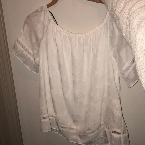 Forever 21 Tops - Forever 21 off the shoulder top